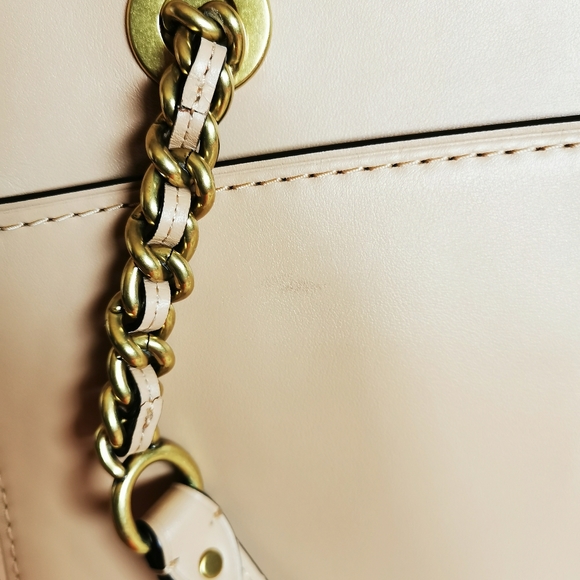 Parker Carryall - Picture 10 of 10